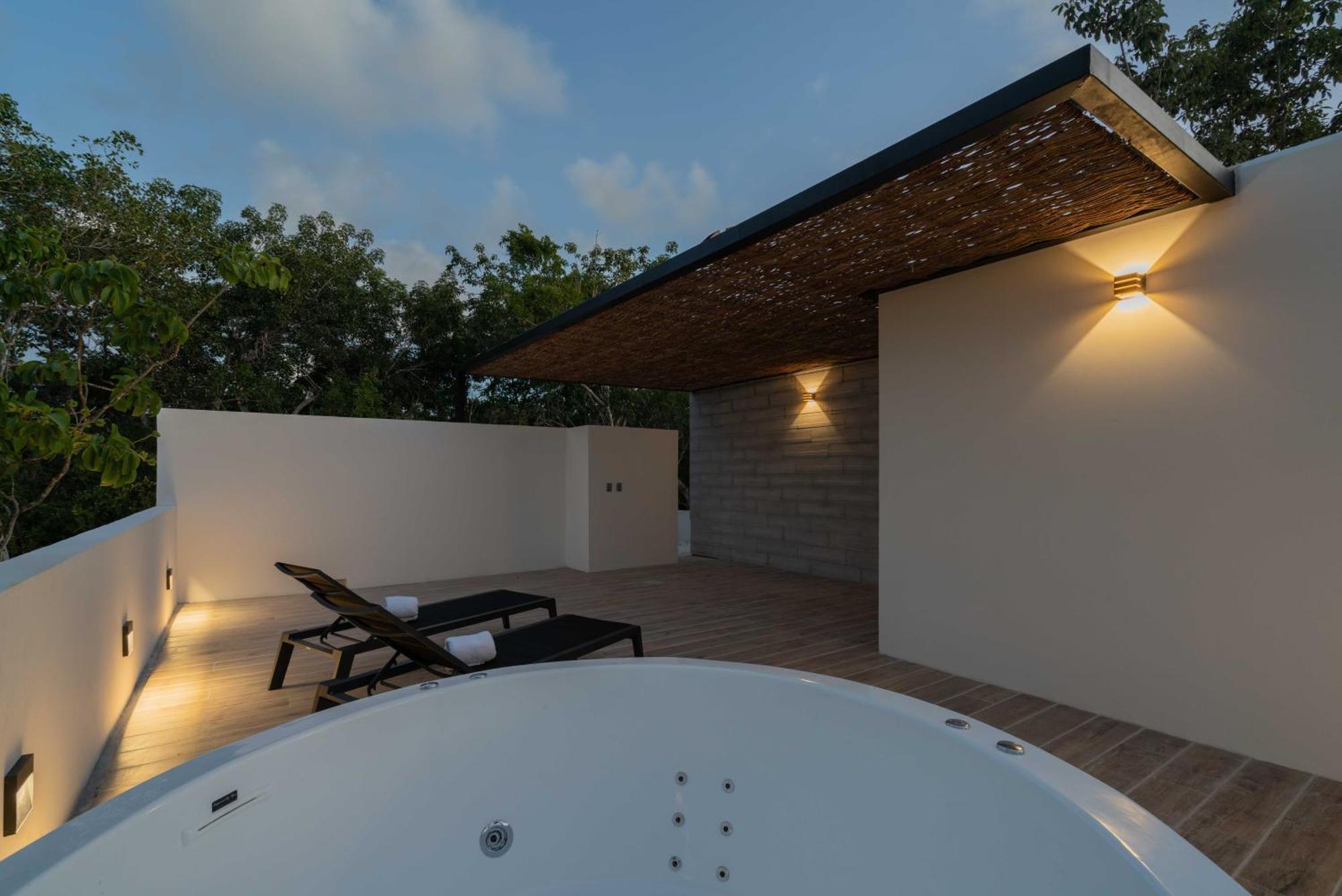 Twelve O'Clock - Luxury Villas Тулум Экстерьер фото